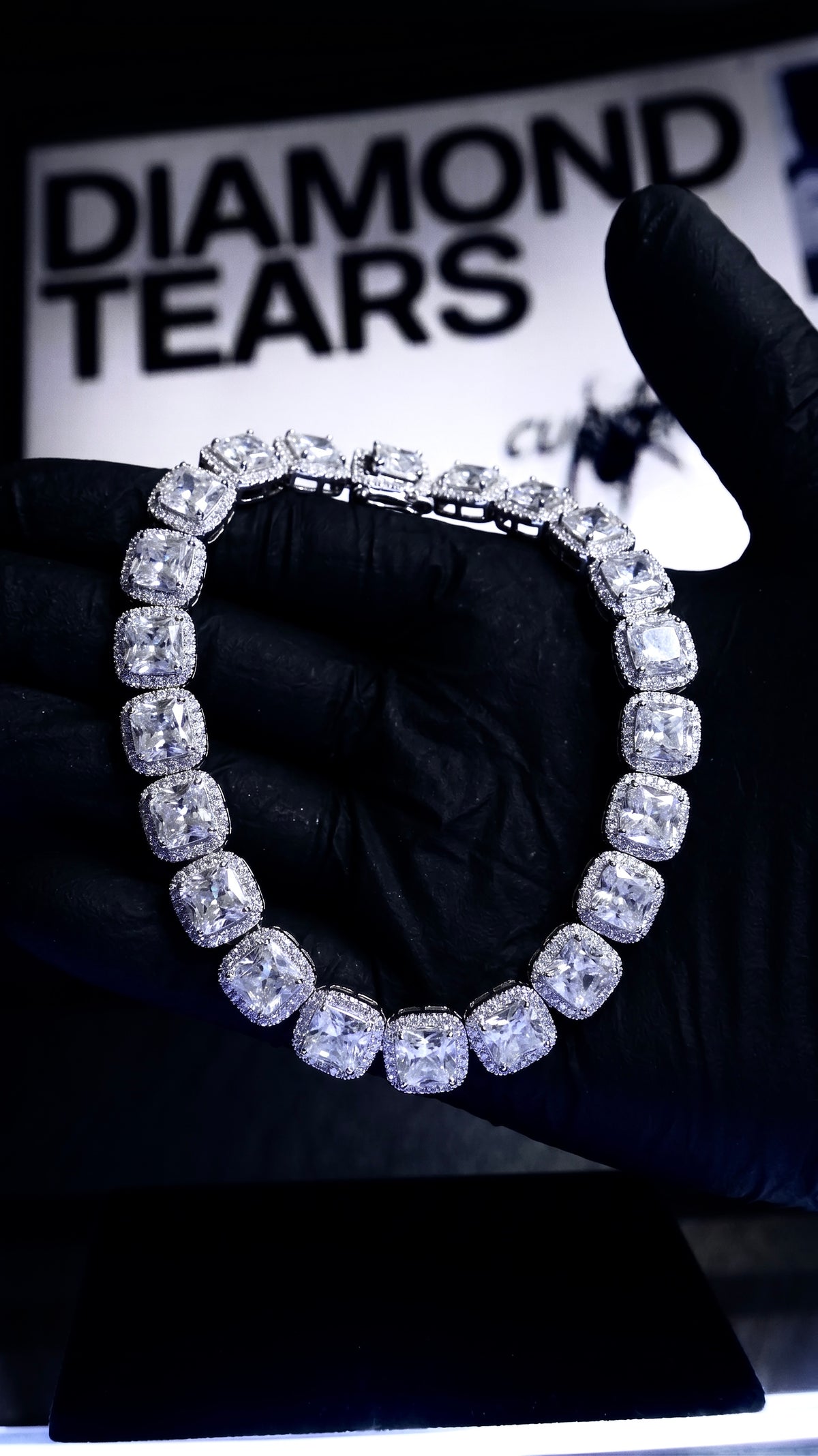 10mm Baguette Cluster Tennis Bracelet - White Gold