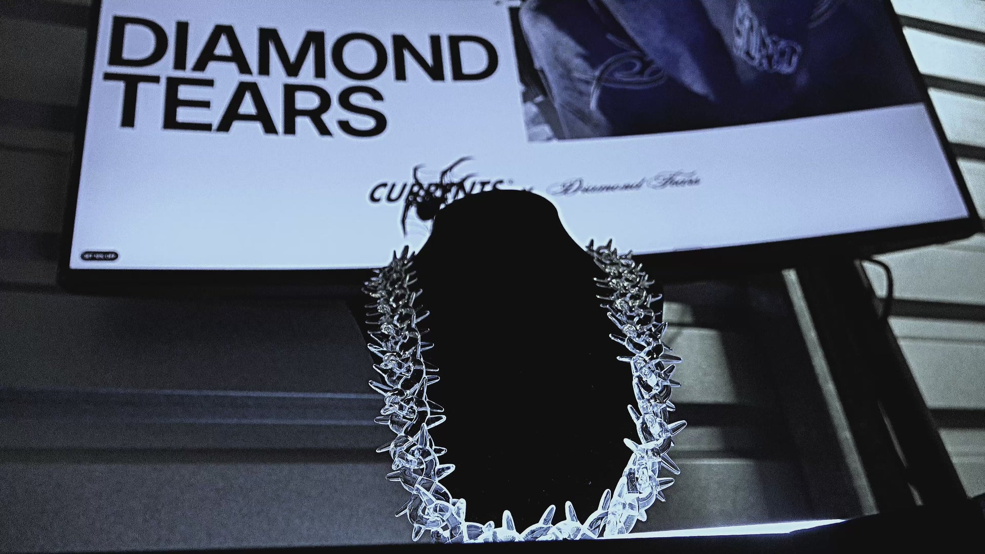 Infinity Thorns Chain Necklace